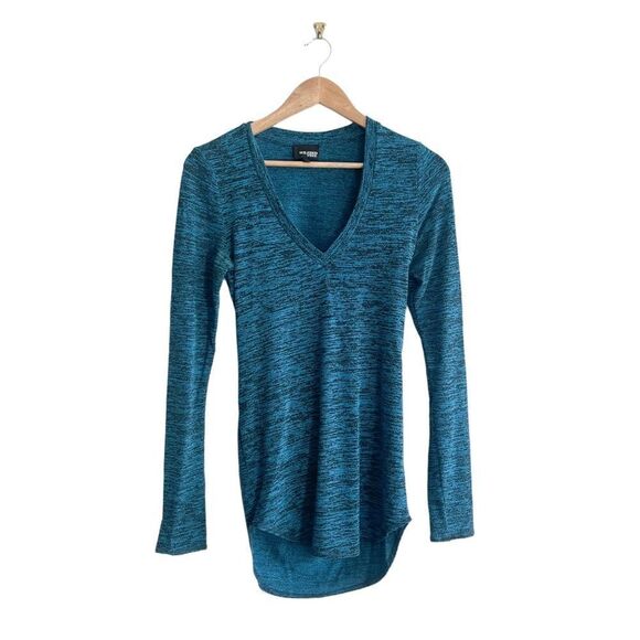 Wilfred Free Luma Blue Black Long Sleeve Top Open Back Slit Women's M V-Neck - Picture 1 of 8